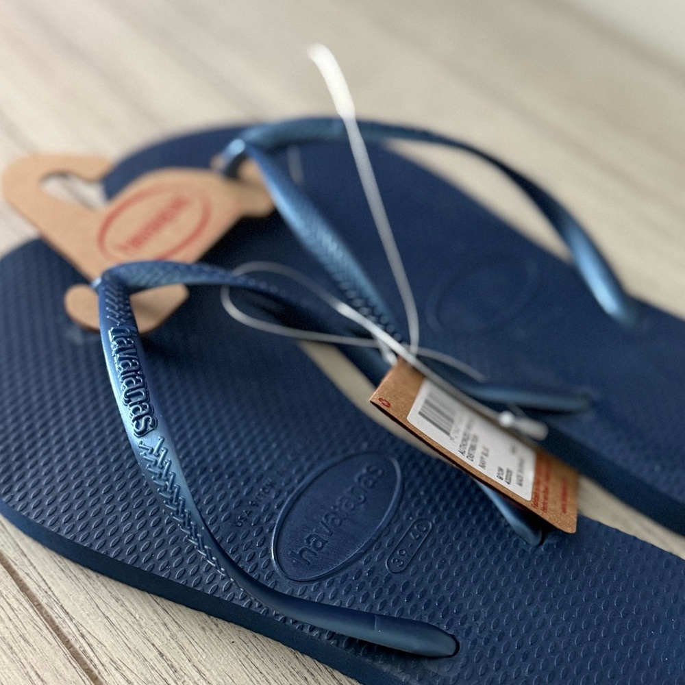 🩴 NEW Havaianas Slim Flip Flops – Navy Blue (Size 9) - Picture 2 of 7